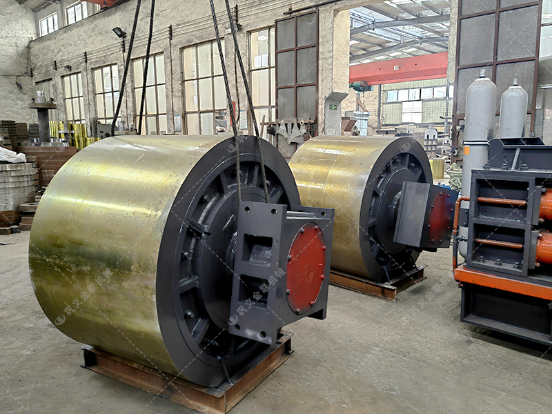 堅硬VS濕粘，原料硬度大變臉？液壓對輥破碎機如何見招拆招？