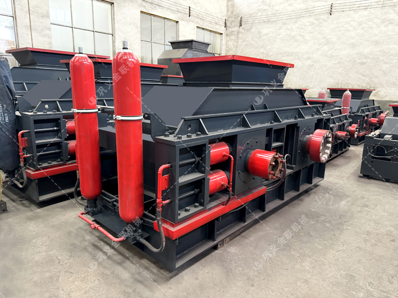 堅硬VS濕粘，原料硬度大變臉？液壓對輥破碎機如何見招拆招？